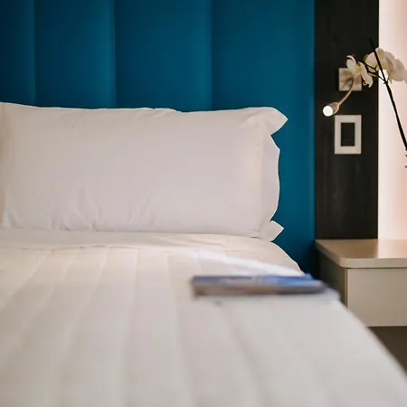 Maison Lalla Hotel 4*