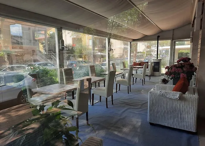 Maison Lalla 4* تْشيزيناتيكو